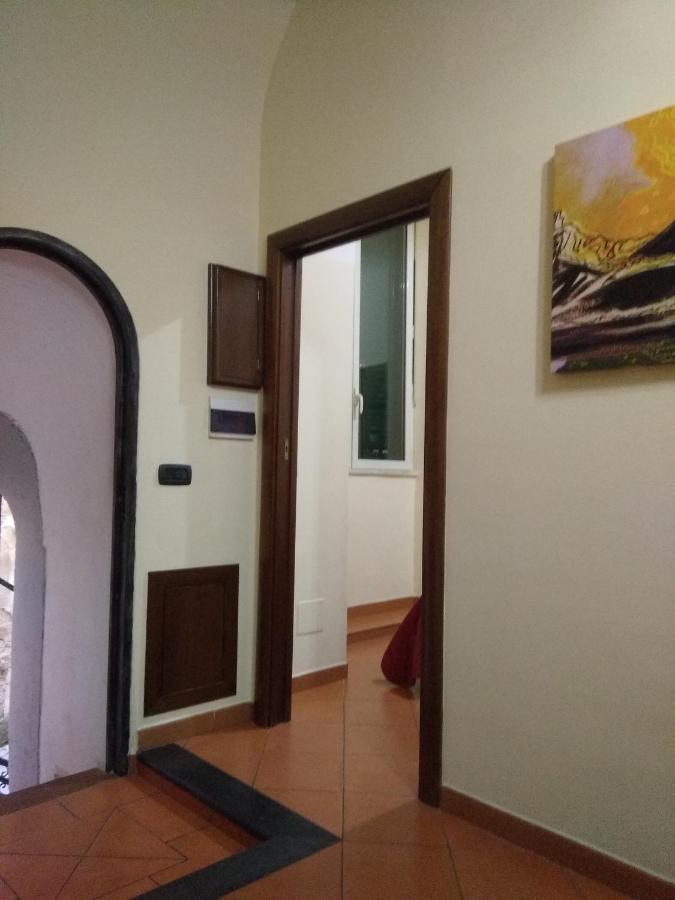Home In Love: Vicoletto Dei Presepi Наполи Екстериор снимка
