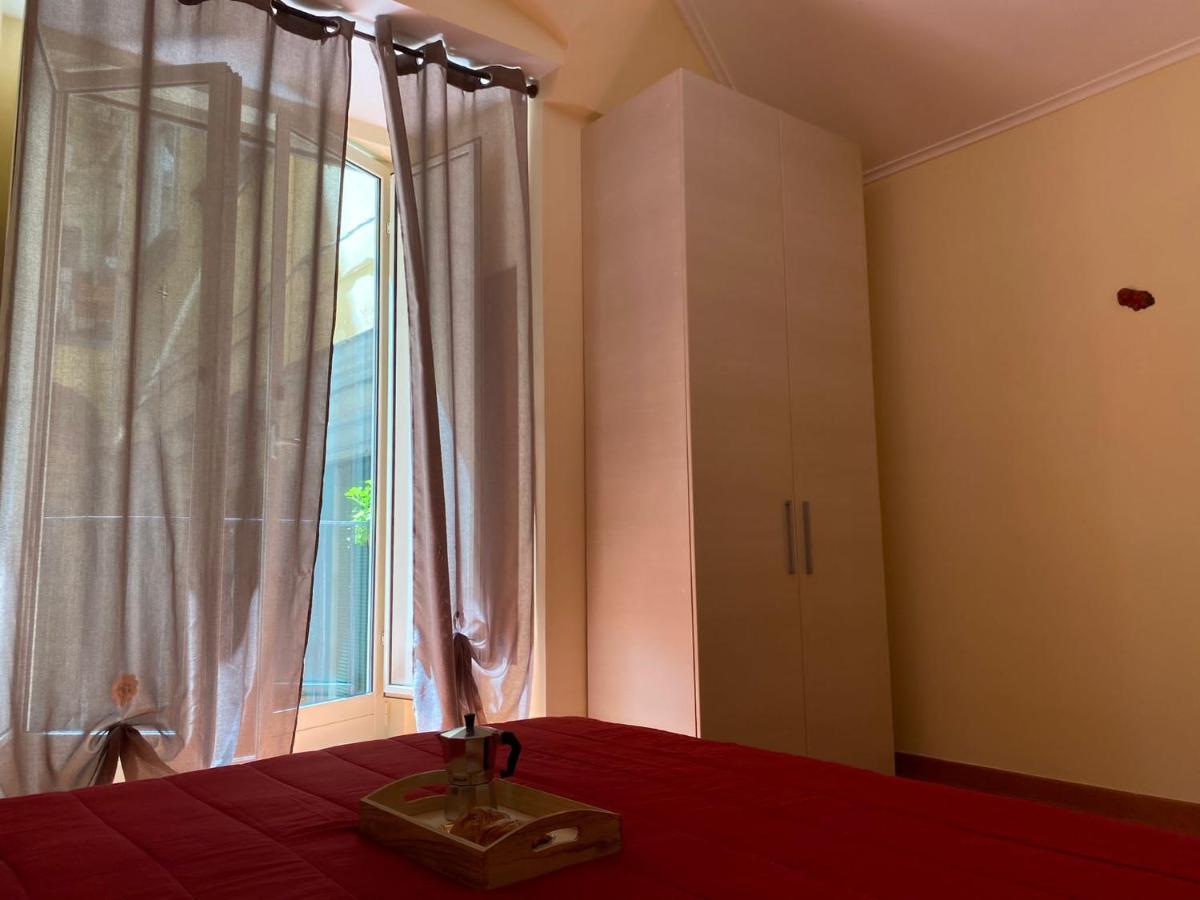 Home In Love: Vicoletto Dei Presepi Наполи Екстериор снимка