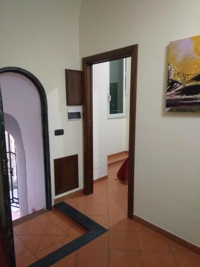 Home In Love: Vicoletto Dei Presepi Наполи Екстериор снимка