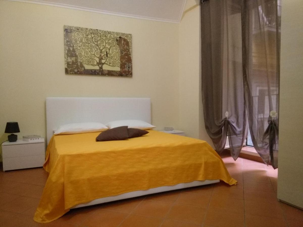 Home In Love: Vicoletto Dei Presepi Наполи Екстериор снимка